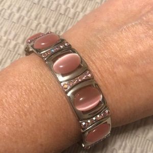 Pretty Pink & Silver Fashion Bracelet Non-tarnishing Silver with lots of Bling